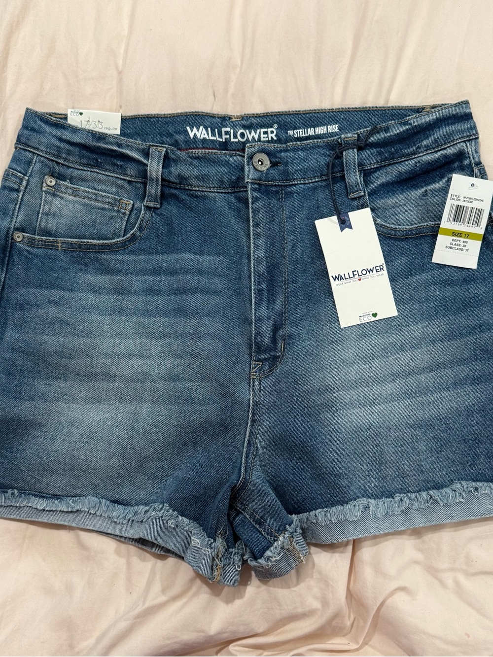 NWT Wallflower High-Rise Denim Shorts - Blue Wash